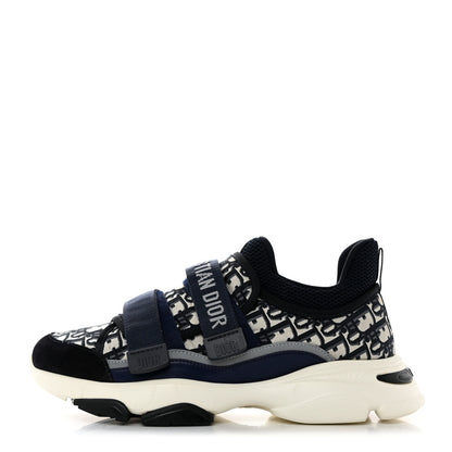 Christian Dior Technical Fabric Oblique D-Wander Sneakers 40.5 Deep Blue 1 of 10