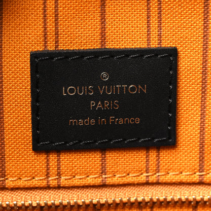 Louis Vuitton Monogram Giant Jungle Onthego GM Black 6 of 11