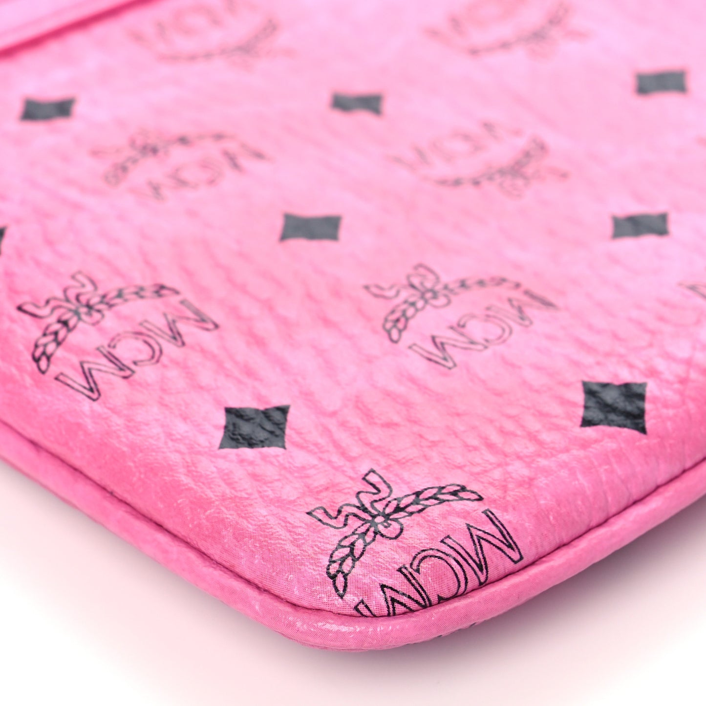 Visetos Medium Stark Wristlet Pouch Pink