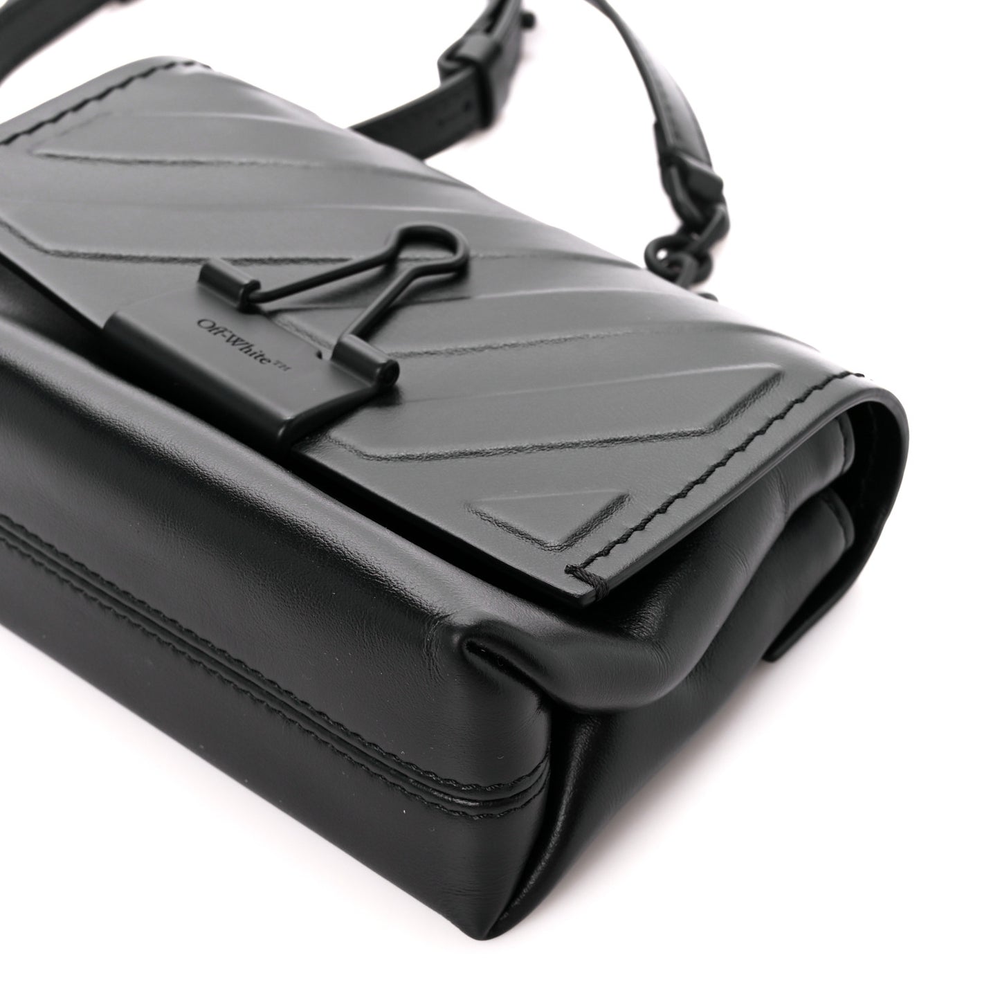 Calfskin Diag Small Binder Clip Crossbody Black