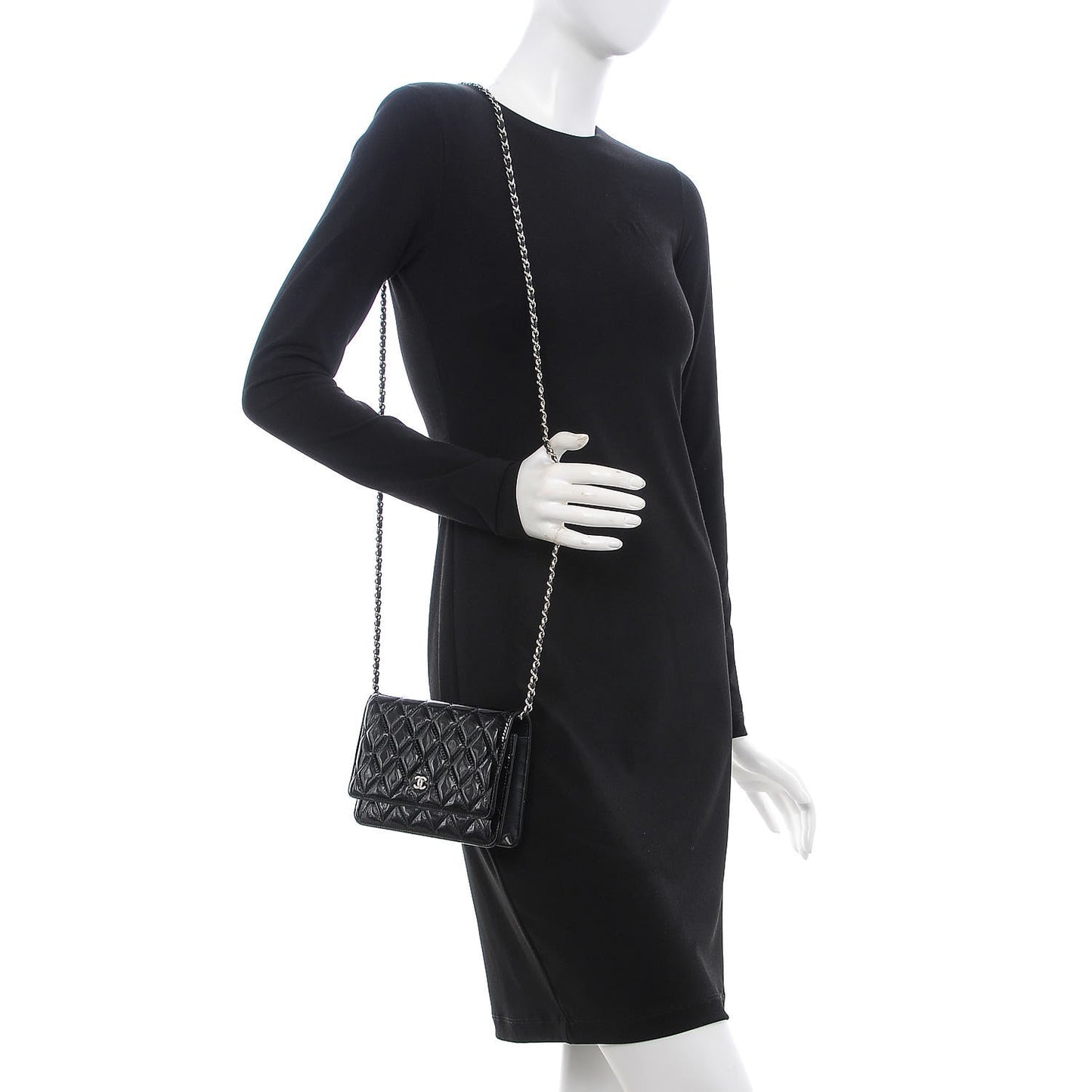 Patent Quilted Wallet On Chain WOC Black