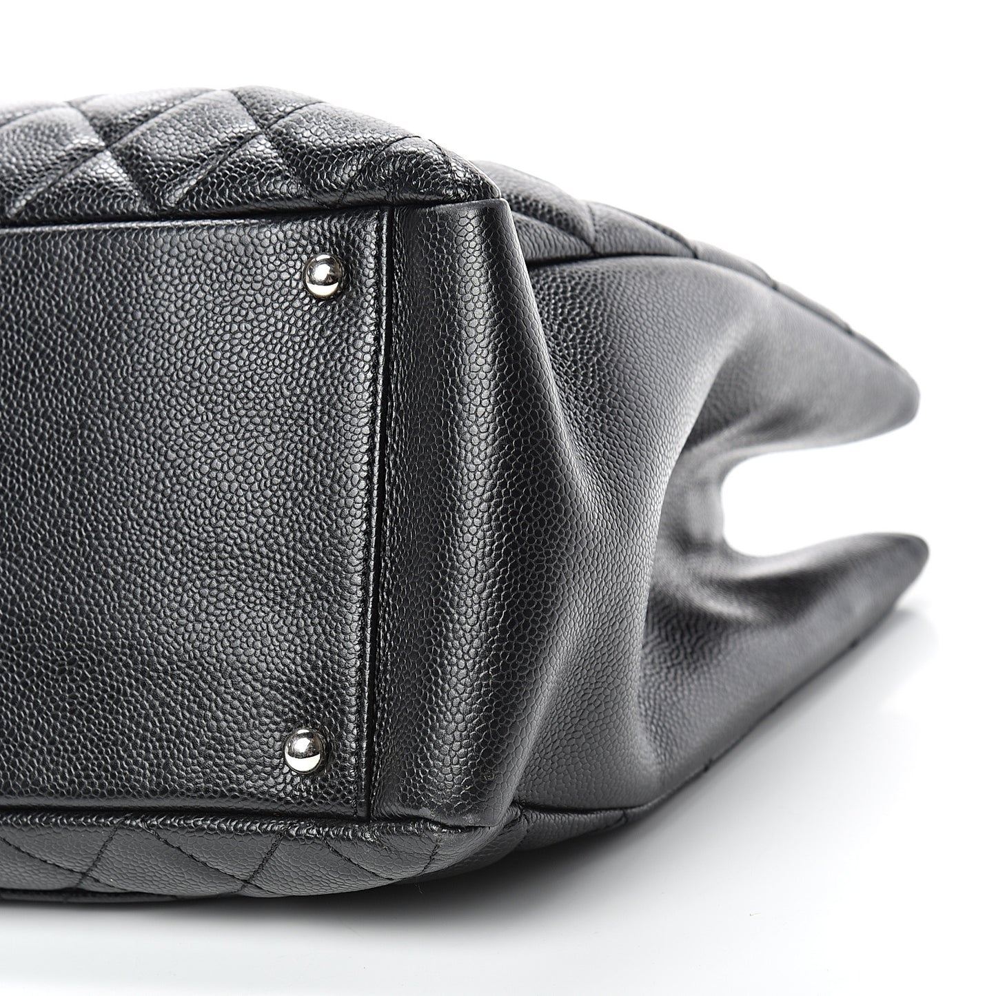 Caviar Quilted XL Grand Shopping Tote GST Black