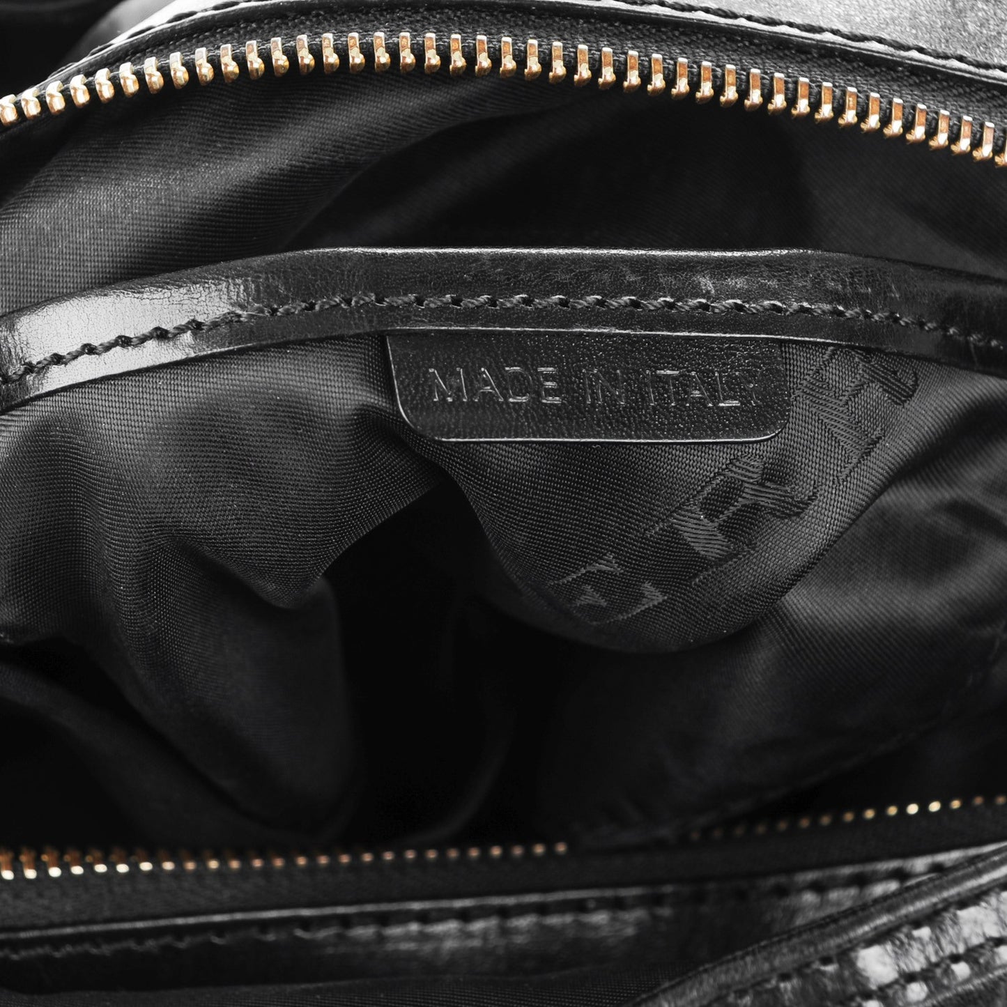 Lambskin Bridle Calfskin Medium Landscape Lynher Tote Black