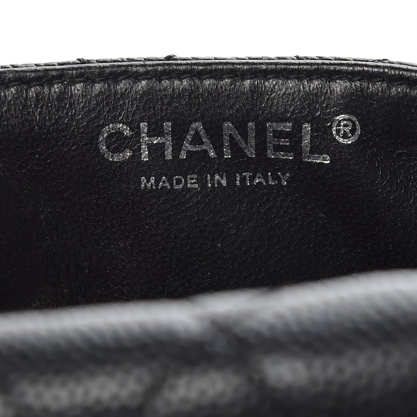Caviar Quilted East West Flap Black