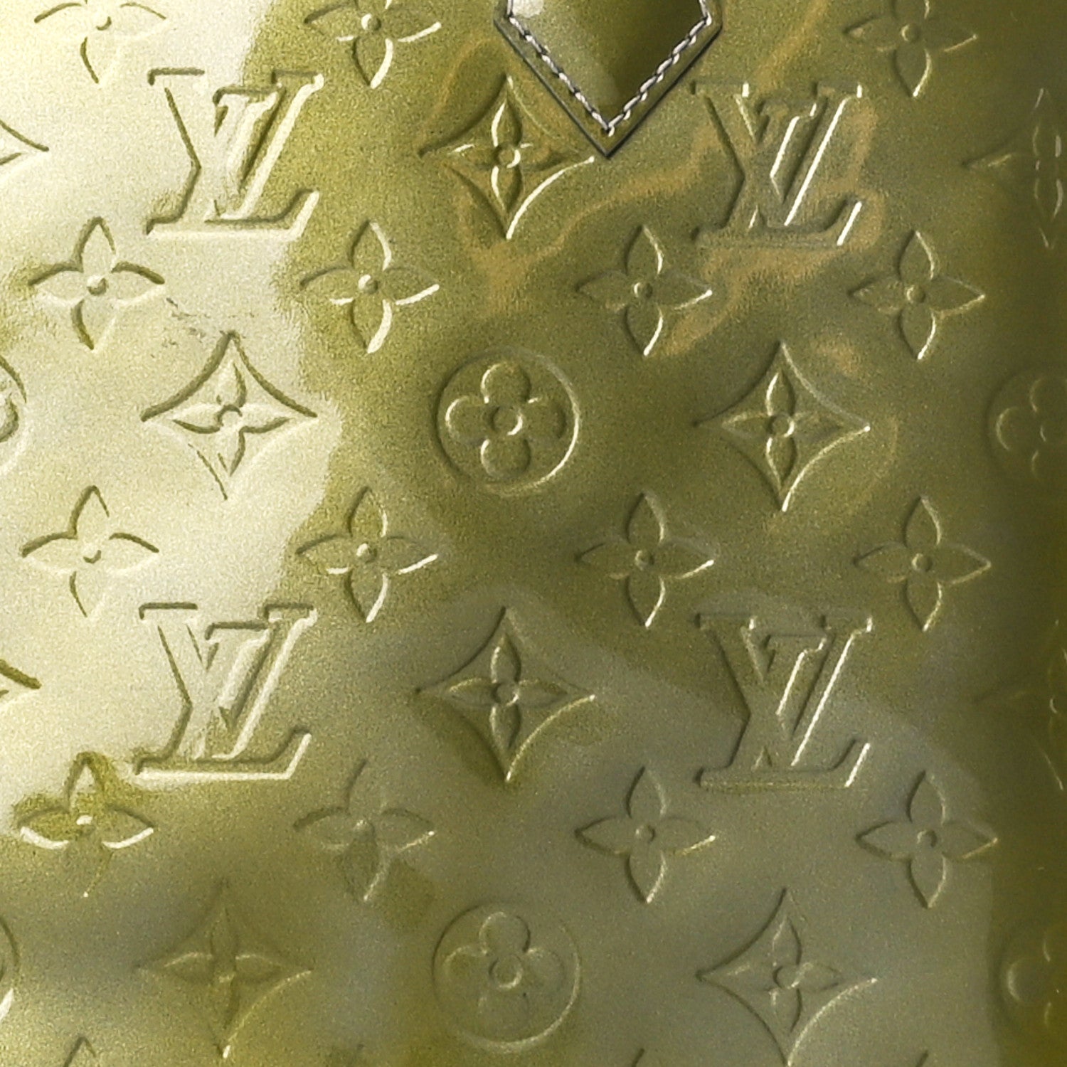 Louis Vuitton Vernis Alma PM Givre 10 of 15