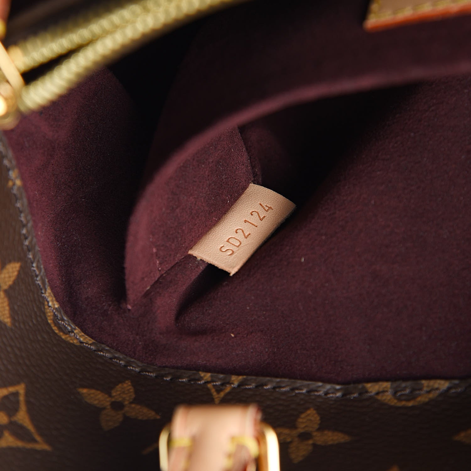 Louis Vuitton Monogram Montaigne MM 7 of 15