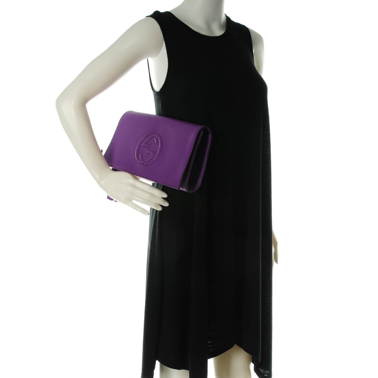 Pebbled Calfskin Medium Soho Clutch Shine Purple