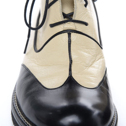 Chanel Crinkled Calfskin Wingtip Lace Up Boots 39.5 Ivory Black 10 of 10
