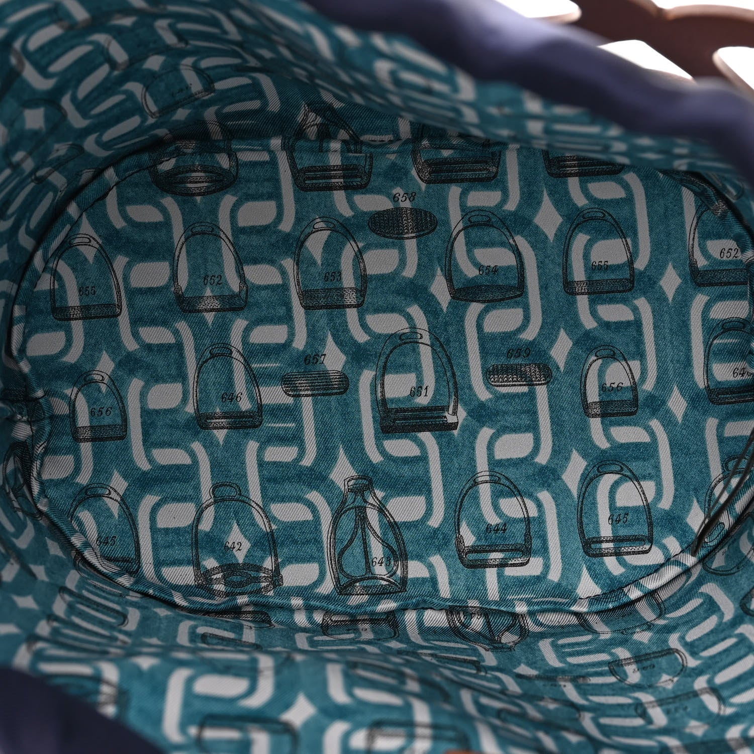 Hermes Madame Calfskin Chaine d'Ancre Tote Gold 6 of 11