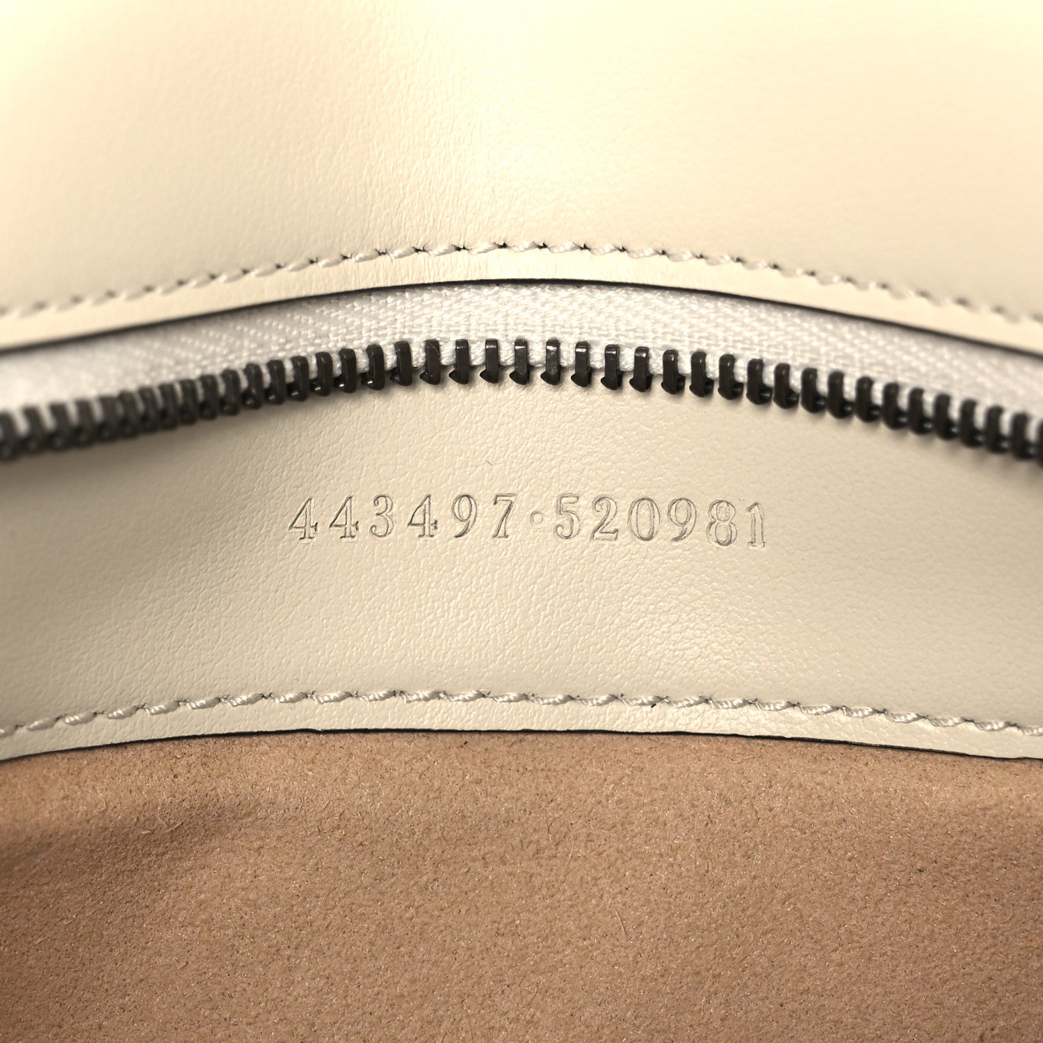 Gucci Calfskin Matelasse Small GG Marmont Shoulder Bag White 7 of 11