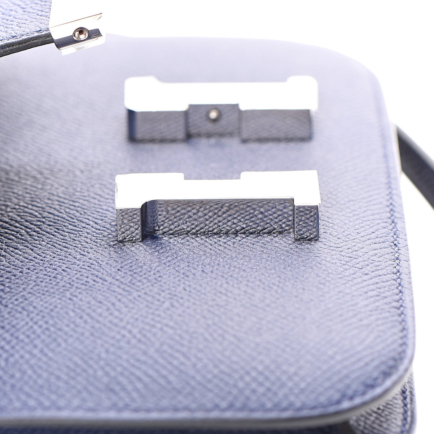 Epsom Constance 18 Bleu Saphir