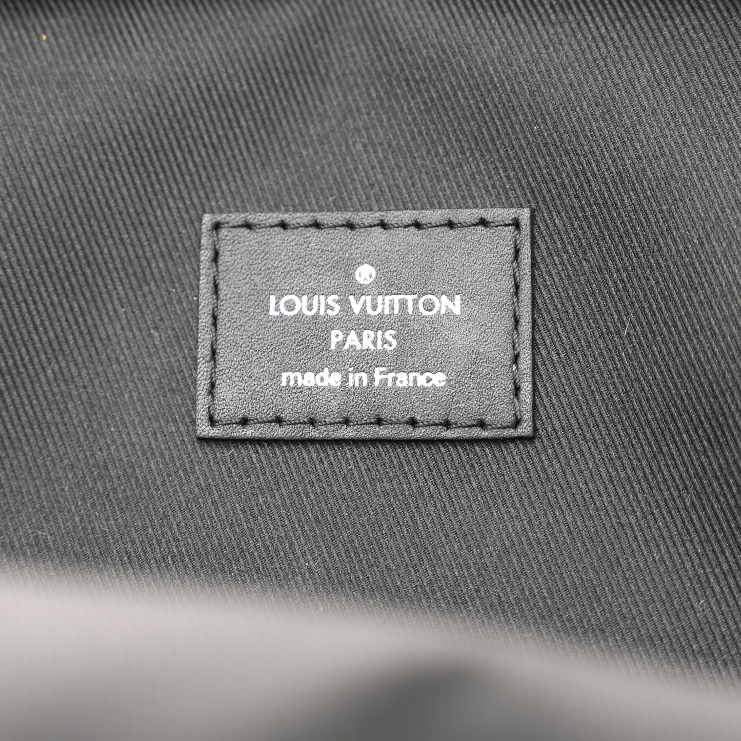 Damier Infini Avenue Sling Bag NM Onyx