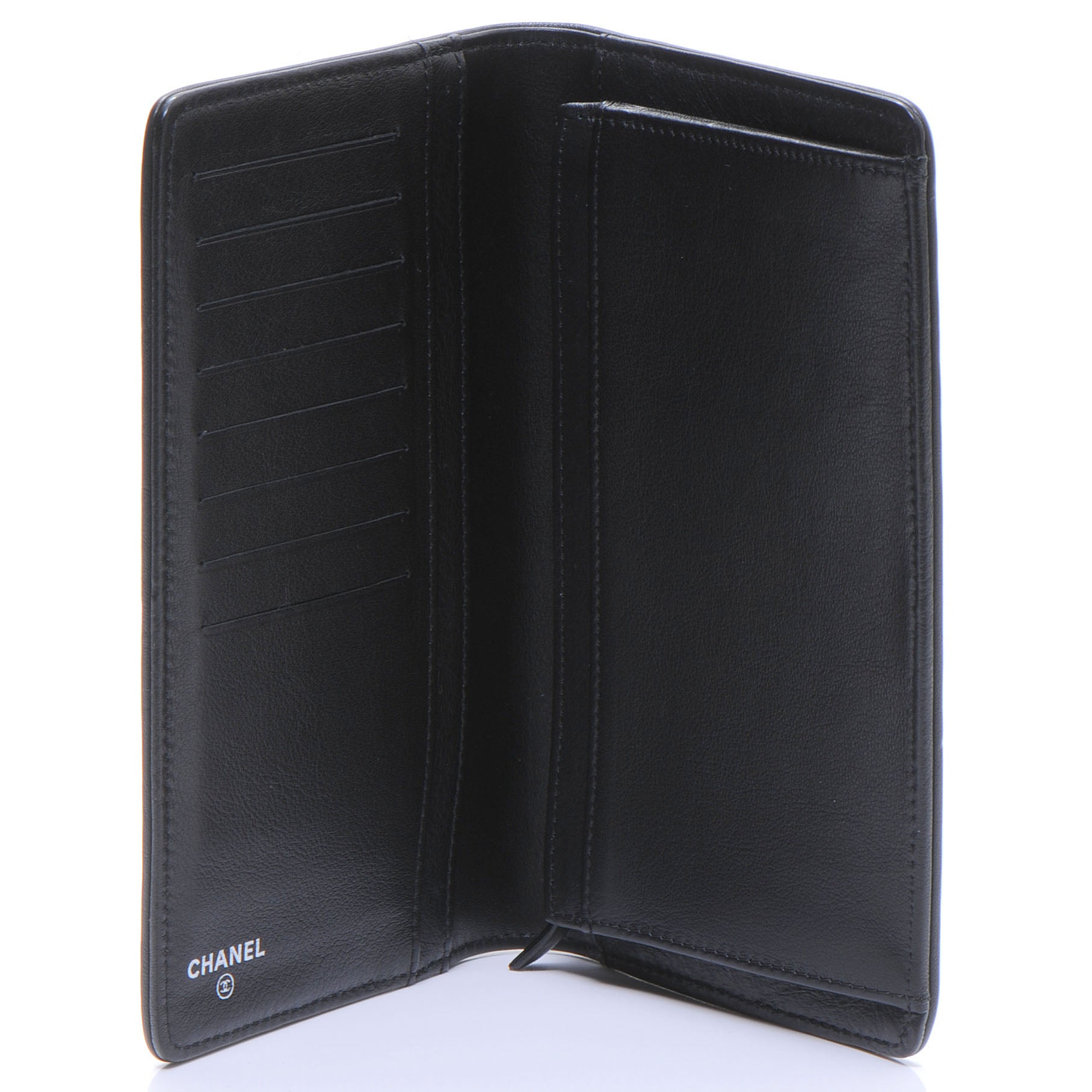 Chanel Diamond Stitched Yen Wallet White 5 of 8