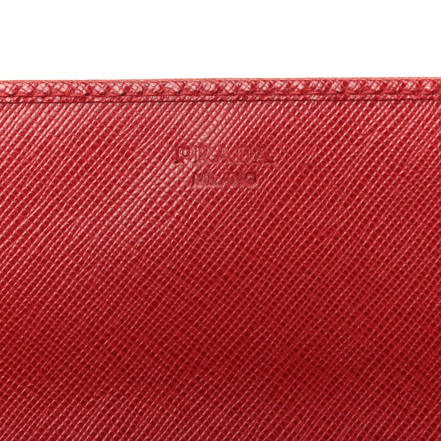 Saffiano Metal Oro Chain Wallet Fuoco