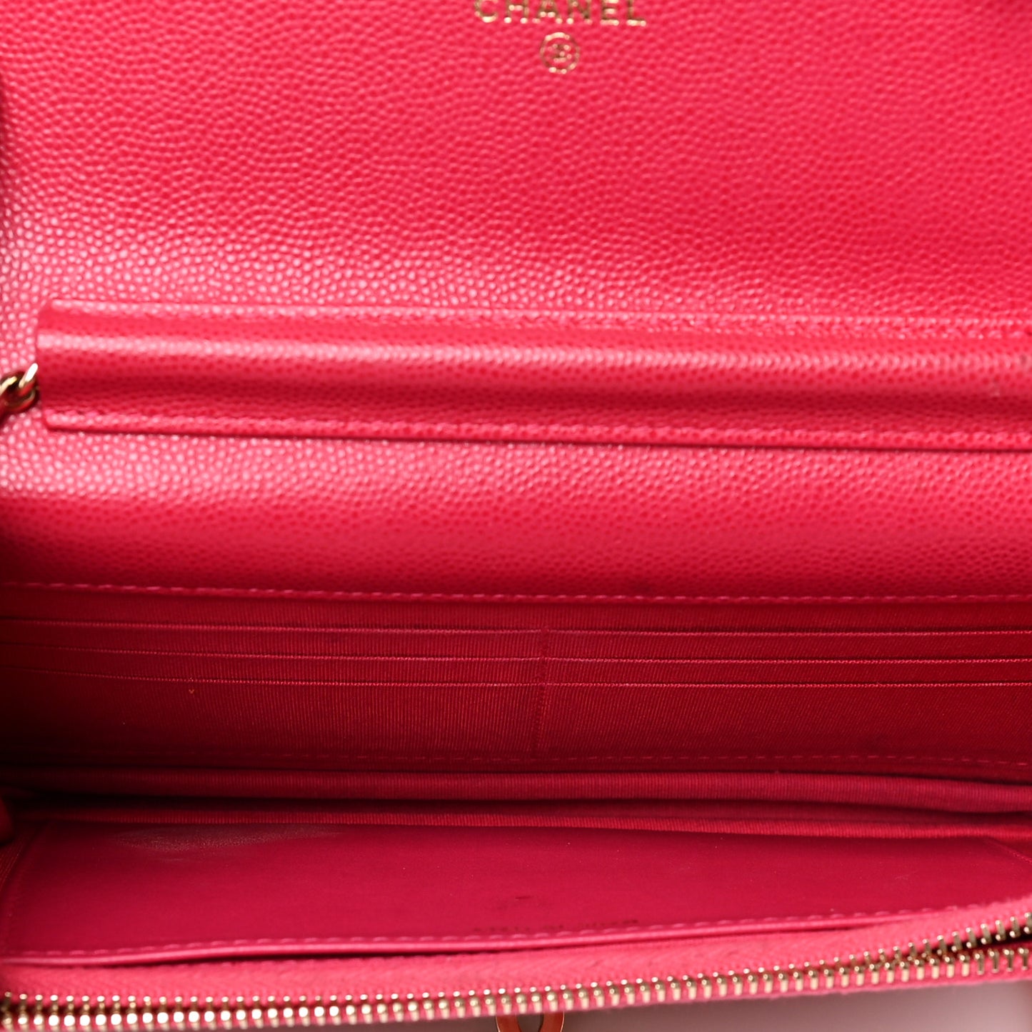 Caviar Quilted Golden Class Wallet On Chain WOC Fuchsia