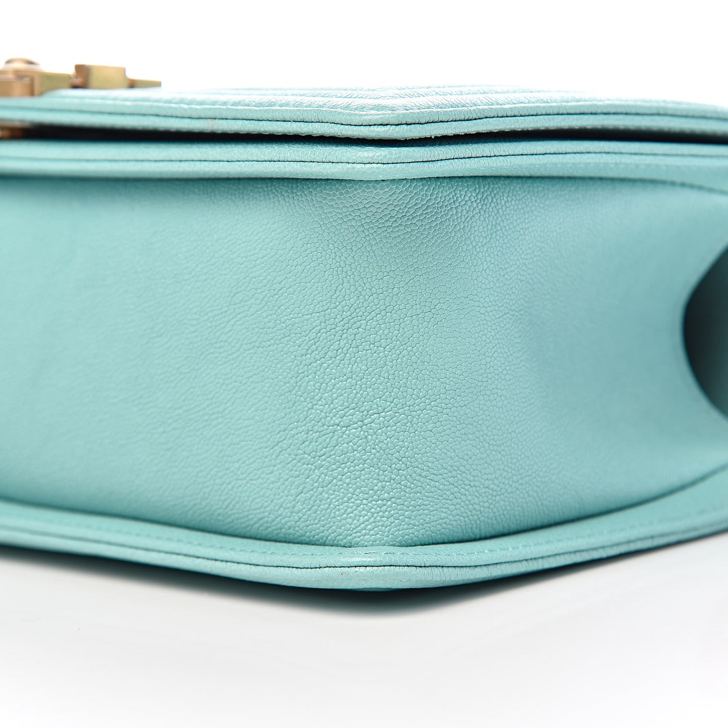 Caviar Quilted Medium Boy Flap Light Blue