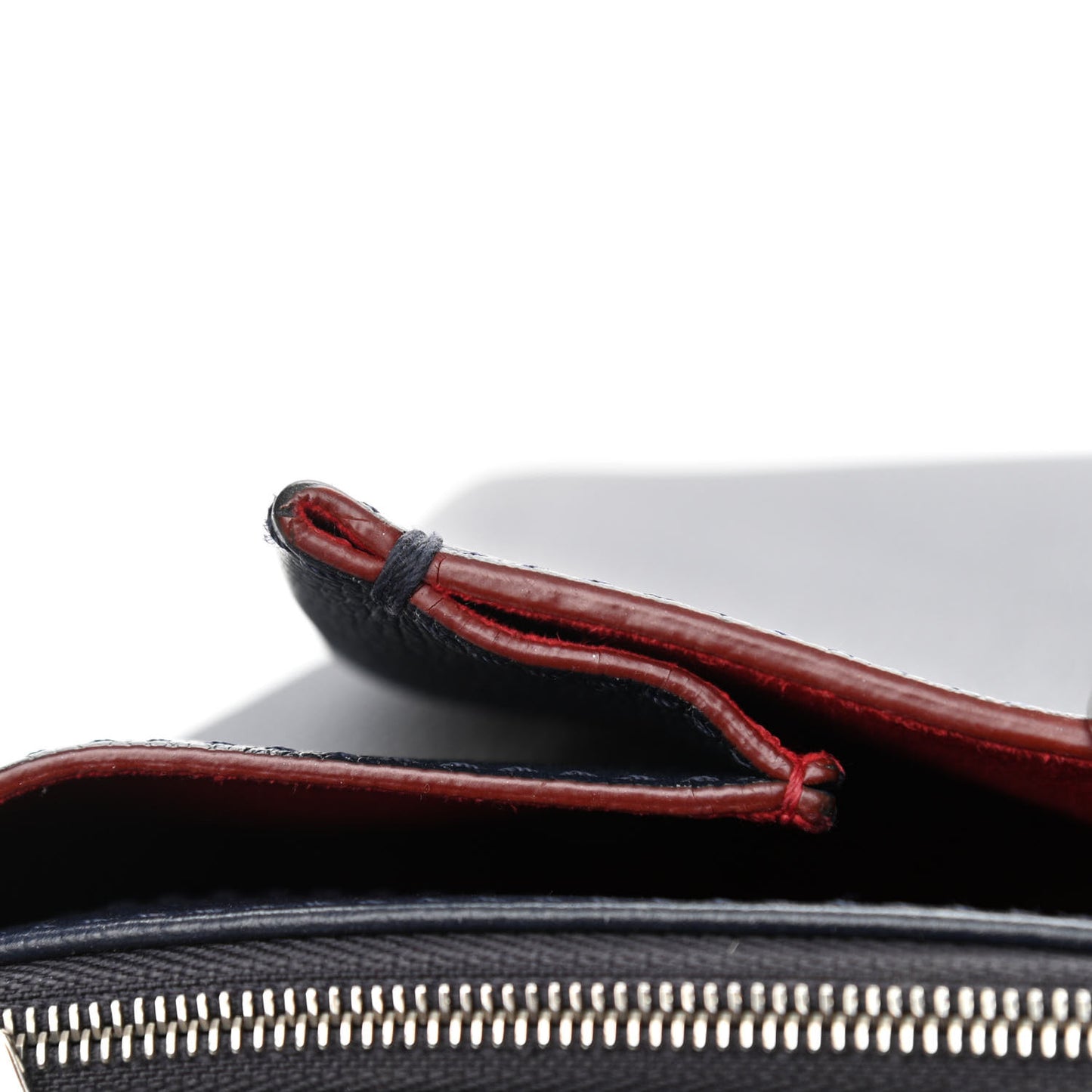 Calfskin Lockmeto Marine Rouge