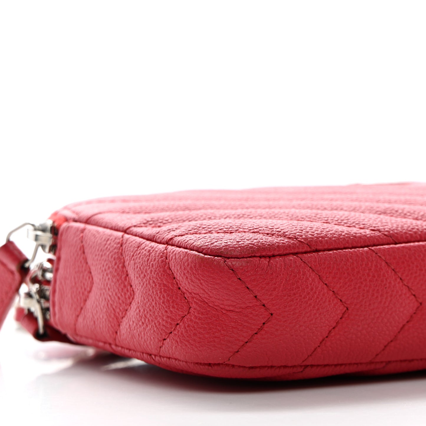 Caviar Chevron Quilted Small Clutch With Chain Light Red