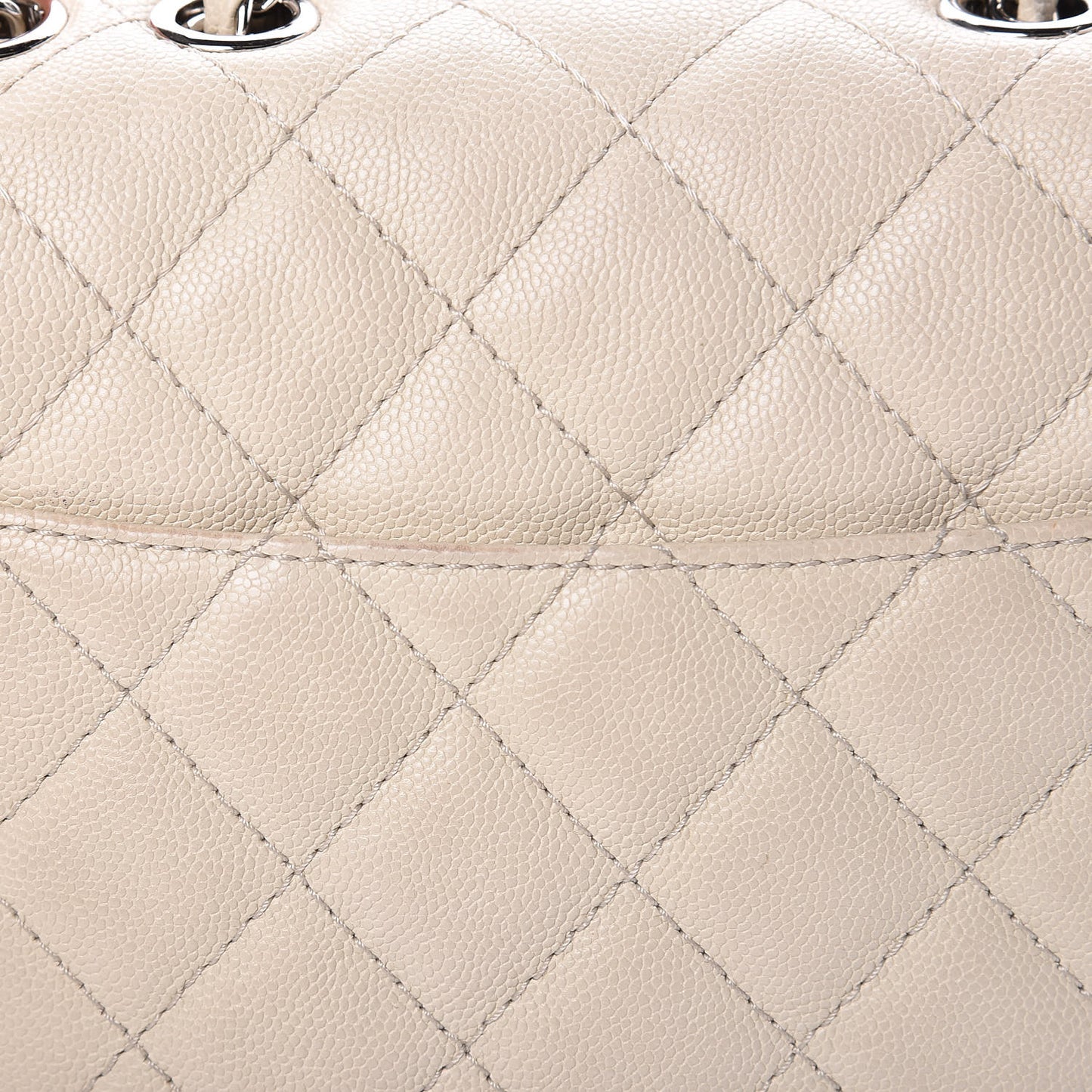 Caviar Quilted Medium Urban Companion Flap White