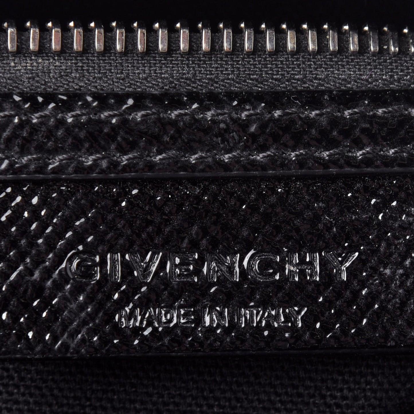 Textured Patent Calfskin Mini Antigona Black