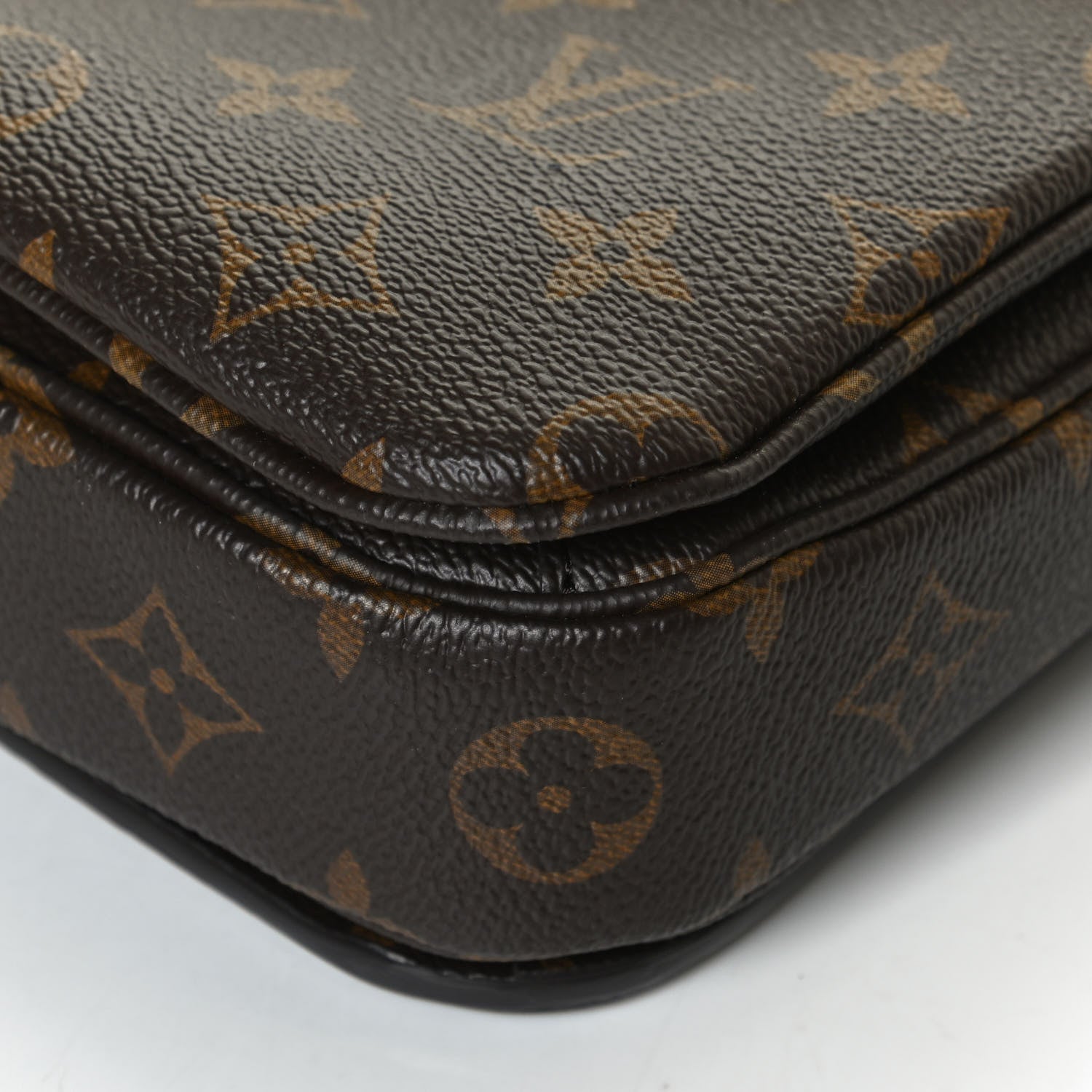 Louis Vuitton Monogram Pochette Metis 11 of 14