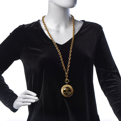 Chanel CC Sunburst Chain Pendant Necklace Gold 2 of 5