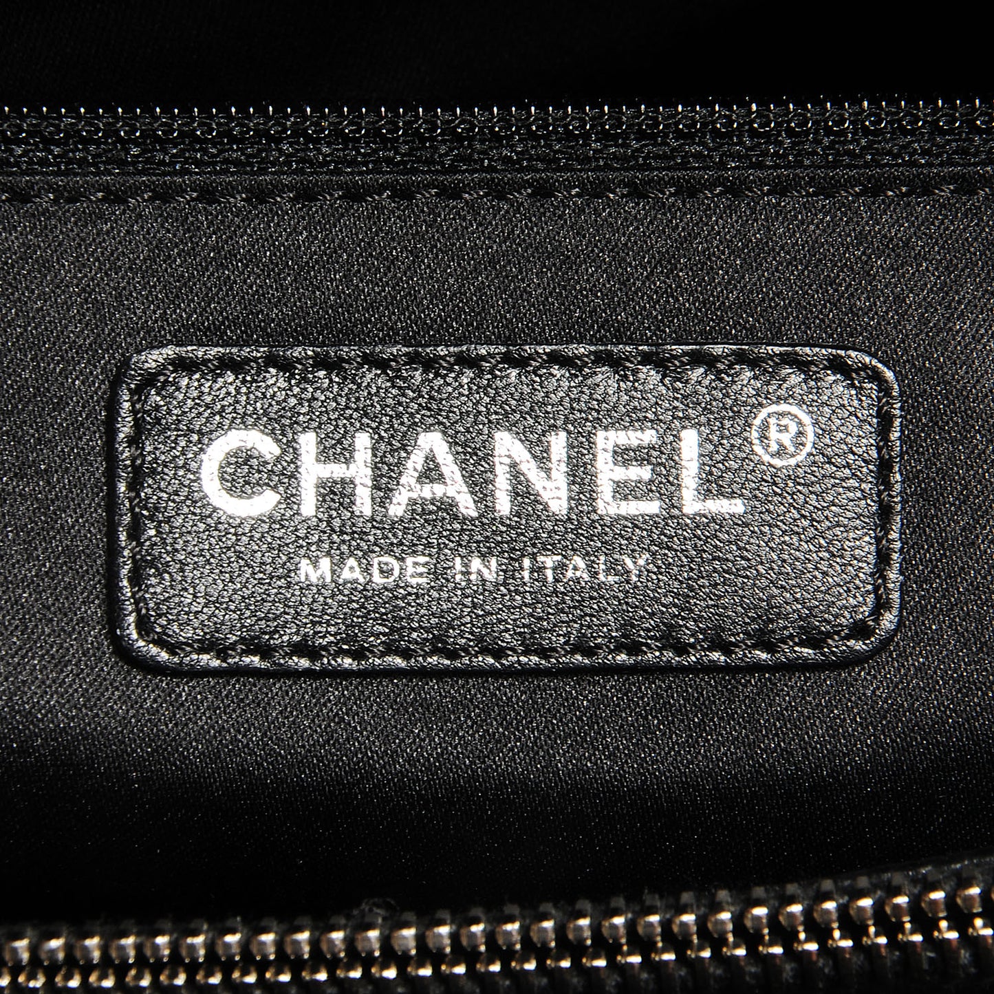 Caviar Grand Shopping Tote GST Black