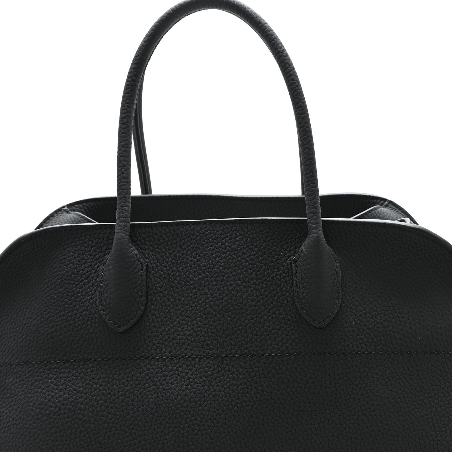 Matte Grained Calfskin Soft Margaux 15 Black