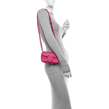 Gucci Calfskin Matelasse Monochrome GG Marmont Chain Belt Bag Classic Fuxia 2 of 11