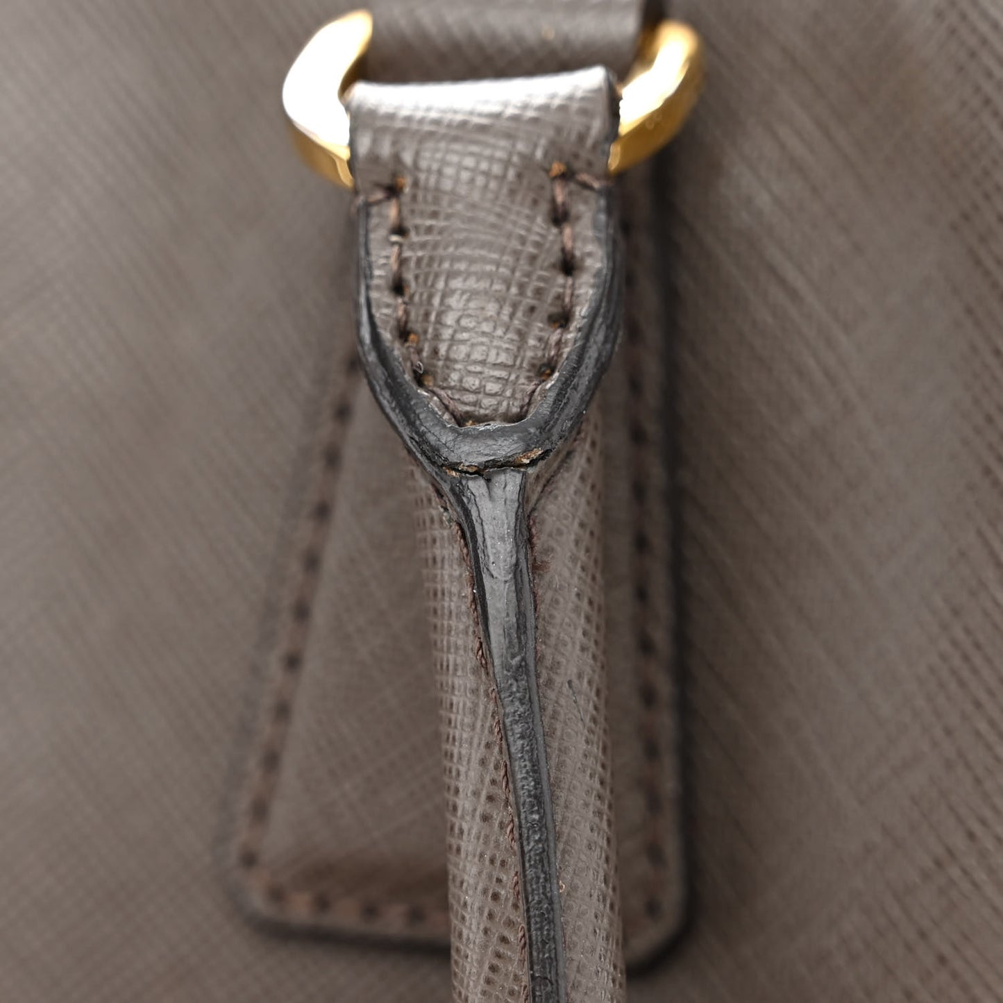 Saffiano Medium Galleria Double Zip Tote Argilla