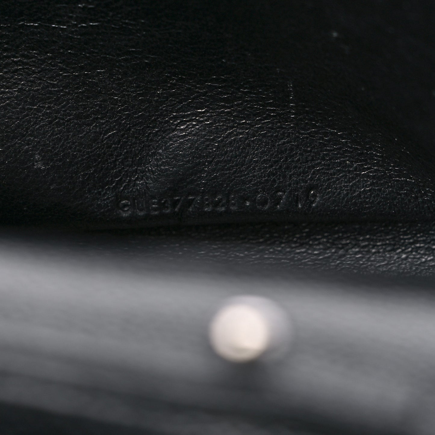 Grain De Poudre Matelasse Chevron Monogram Chain Wallet Black