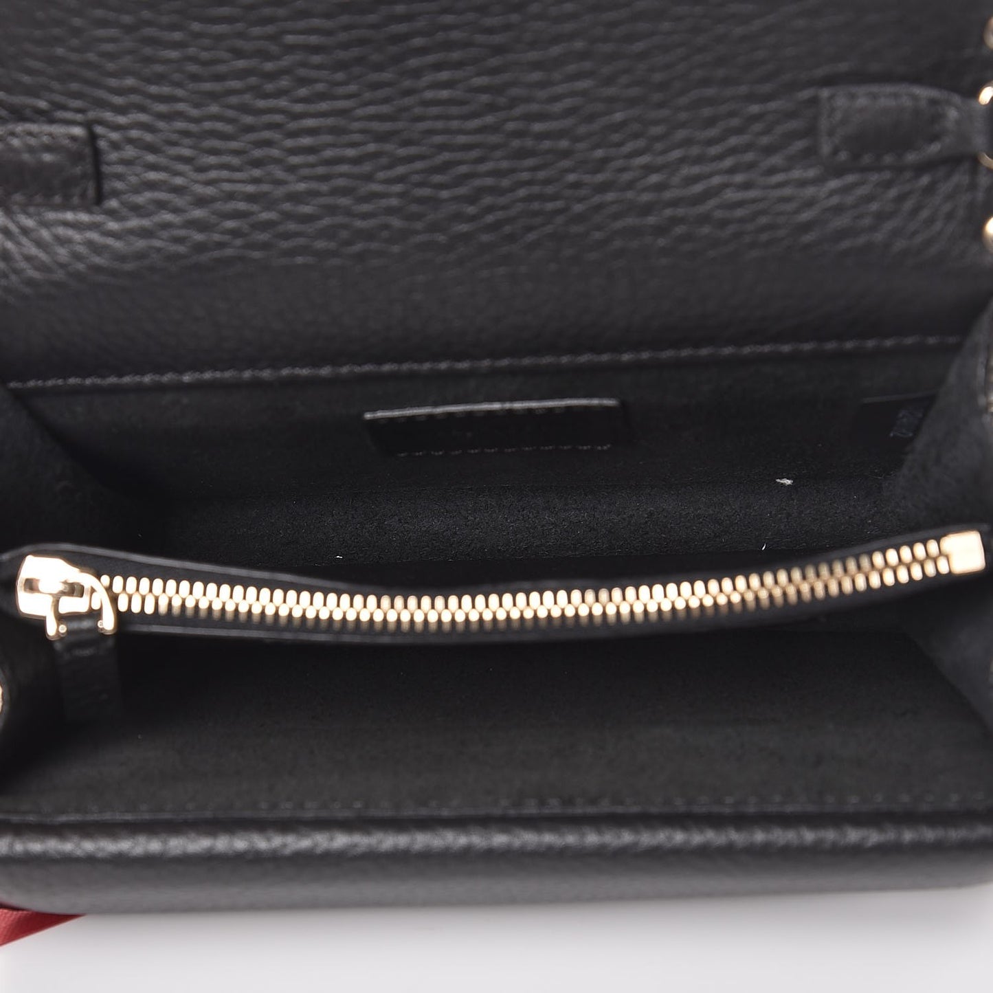 Pebbled Calfskin Rockstud Wallet on Chain Black