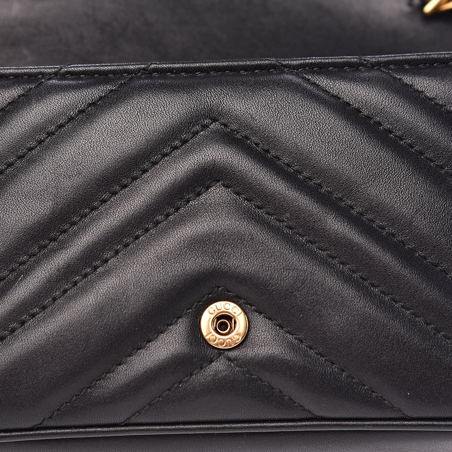 Calfskin Matelasse Super Mini GG Marmont Shoulder Bag Black