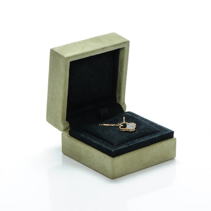 Van Cleef & Arpels 18K Yellow Gold Black Onyx Vintage Alhambra Pendant Necklace 8 of 8