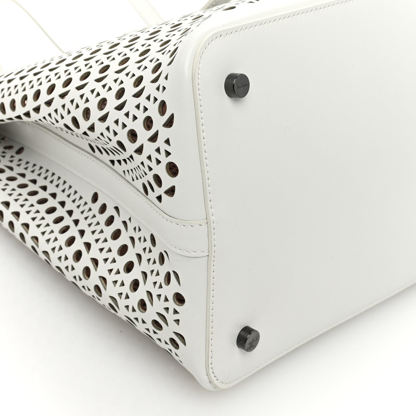 Calfskin Vienne Mina 32 Bag White