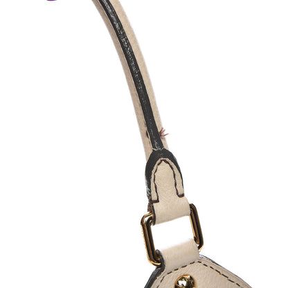 Louis Vuitton Mahina XL Gris 7 of 15