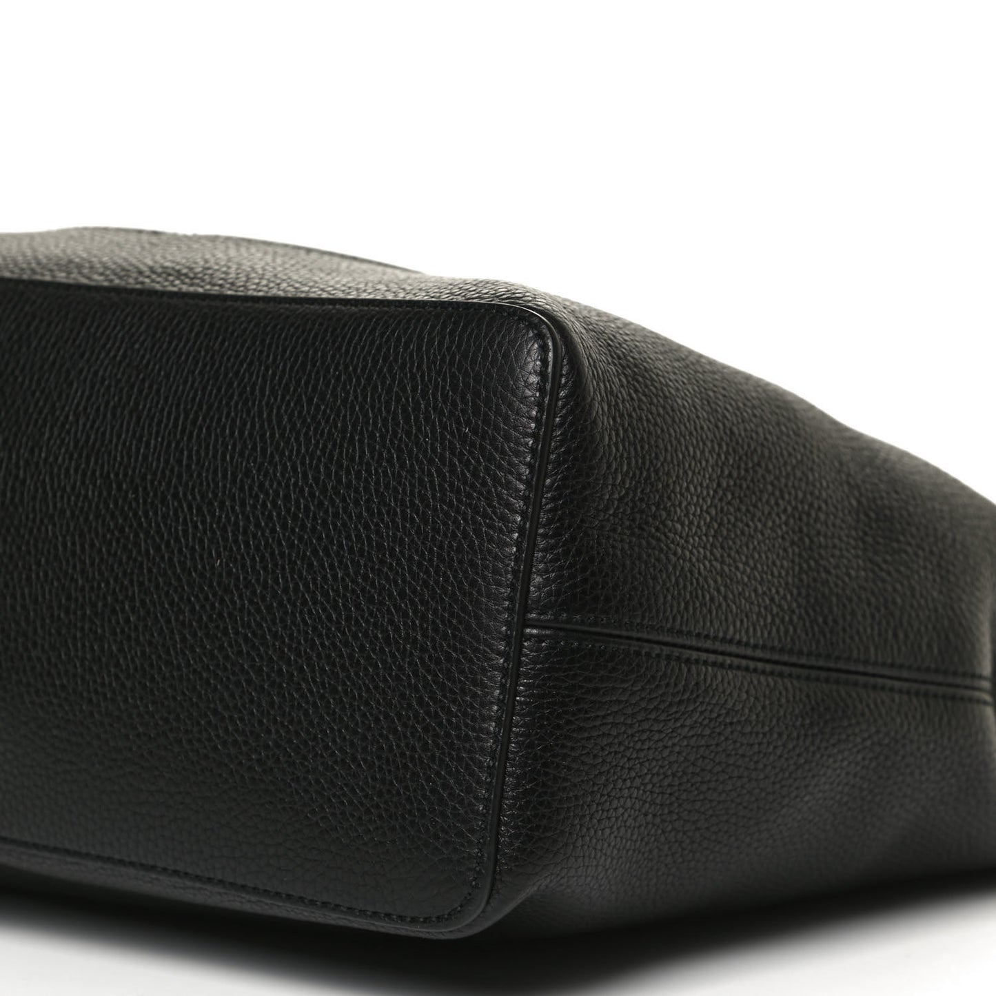 Pebbled Calfskin Large Soho Hobo Black
