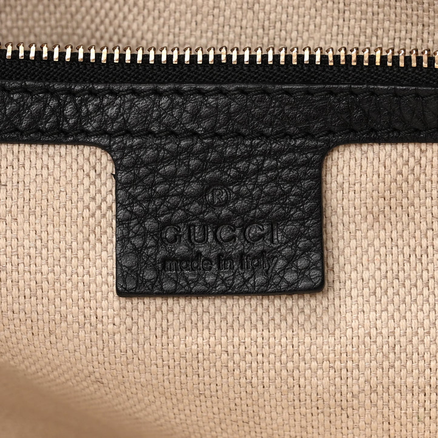 Pebbled Calfskin Medium Soho Hobo Black