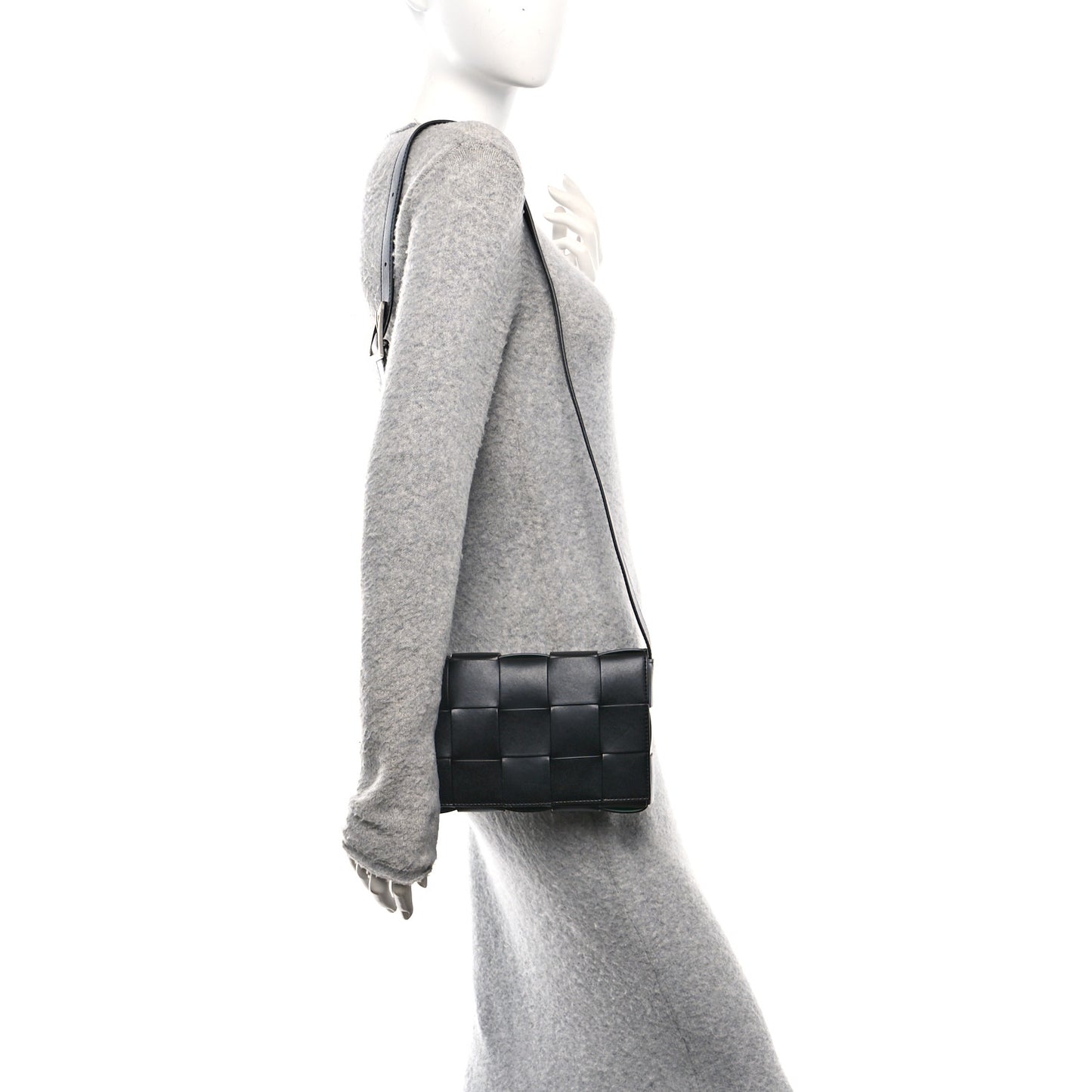 Nappa Maxi Intreccio Cassette Bag Black Avocado