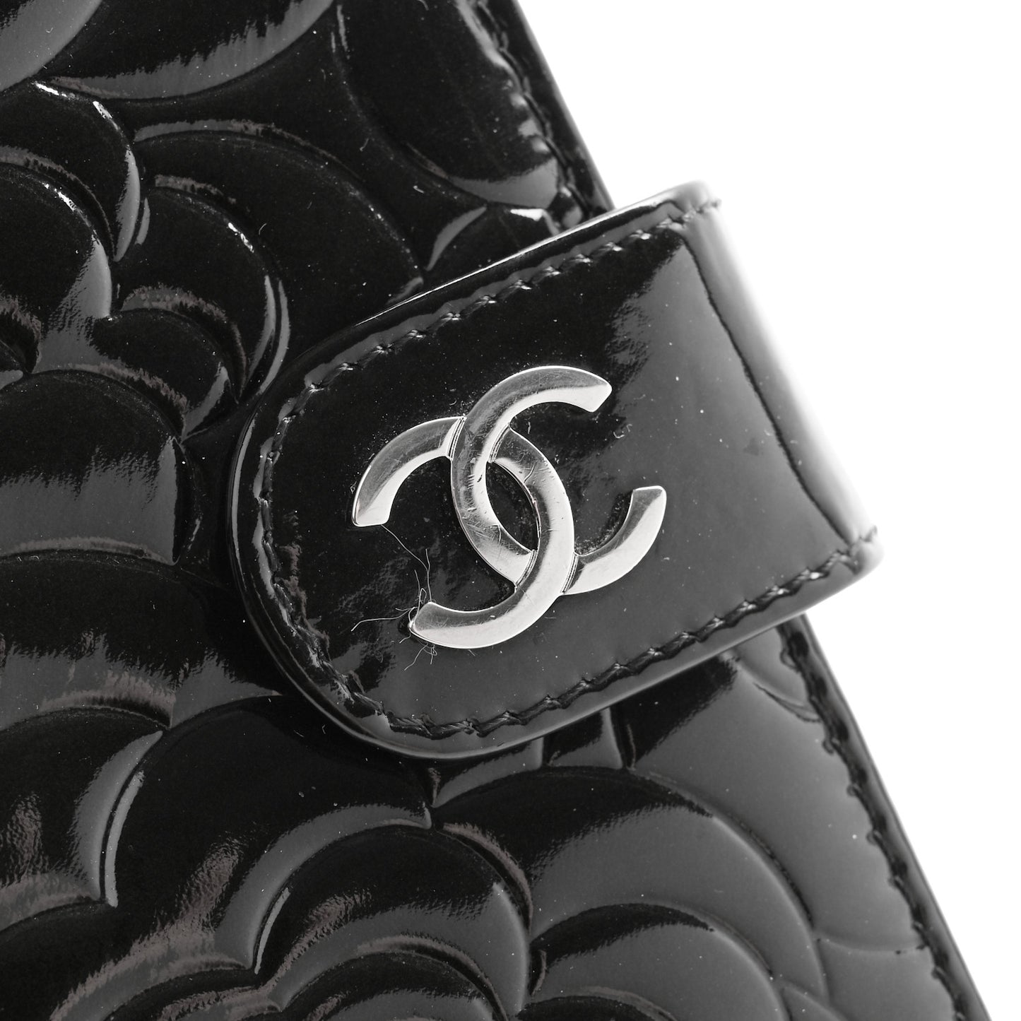 Patent Camellia Embossed Zipped Pocket Wallet Black