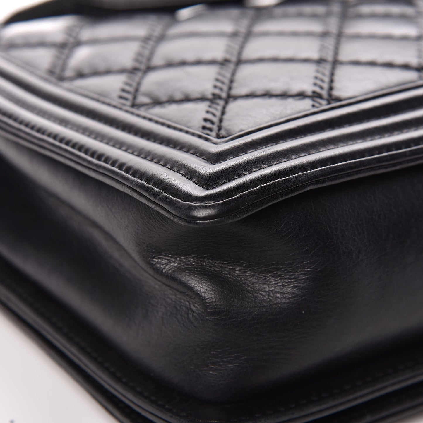 Calfskin Embossed Stitch Large Boy Flap Black