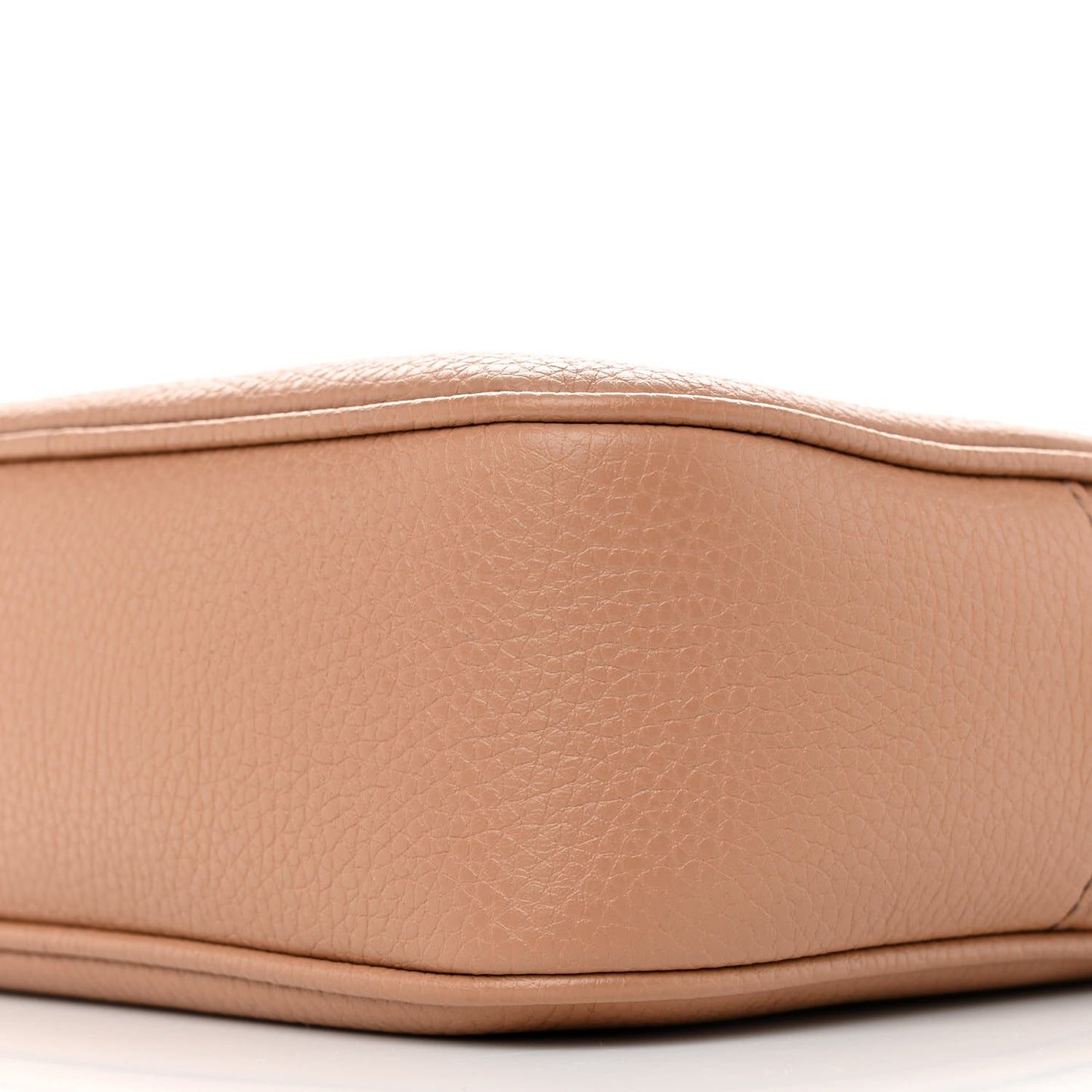 Pebbled Calfskin Small Soho Disco Bag Camelia