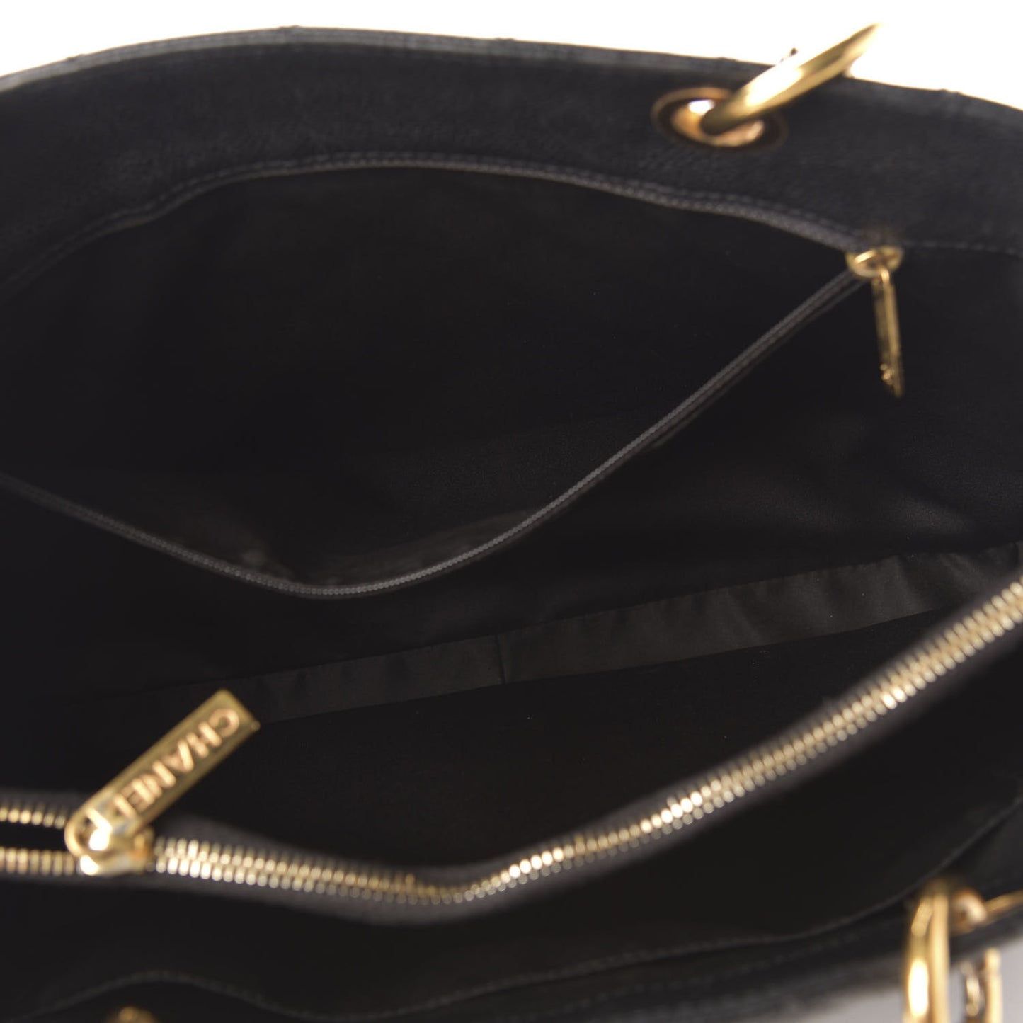 Caviar Quilted Grand Shopping Tote GST Black