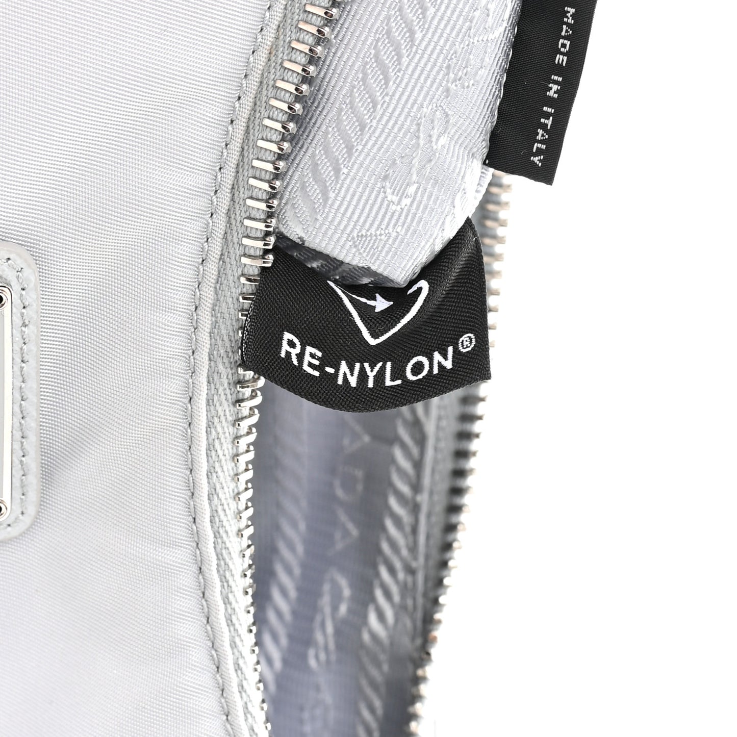 Re-Nylon Saffiano Re-Edition 2005 Shoulder Bag Fiordaliso