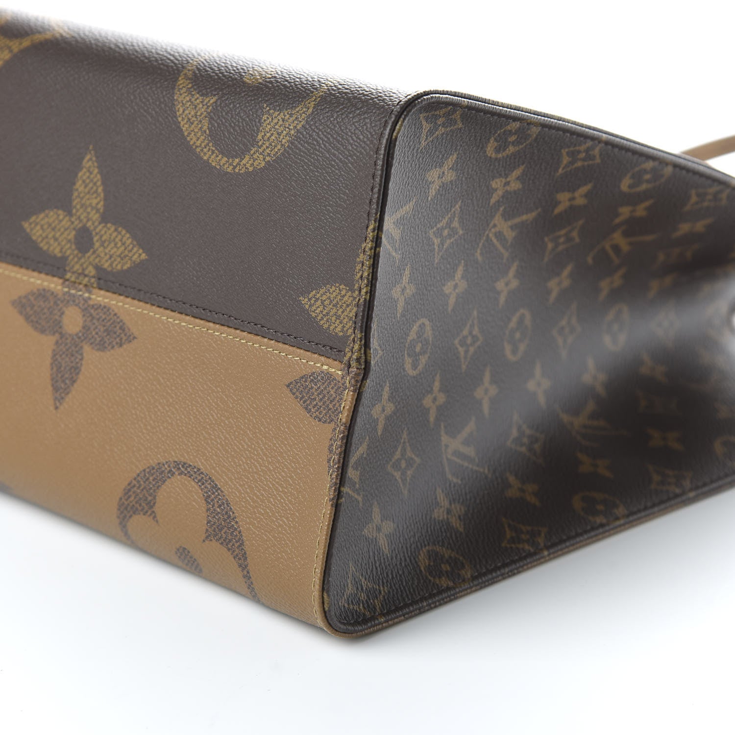 Louis Vuitton Reverse Monogram Giant Onthego GM 8 of 11