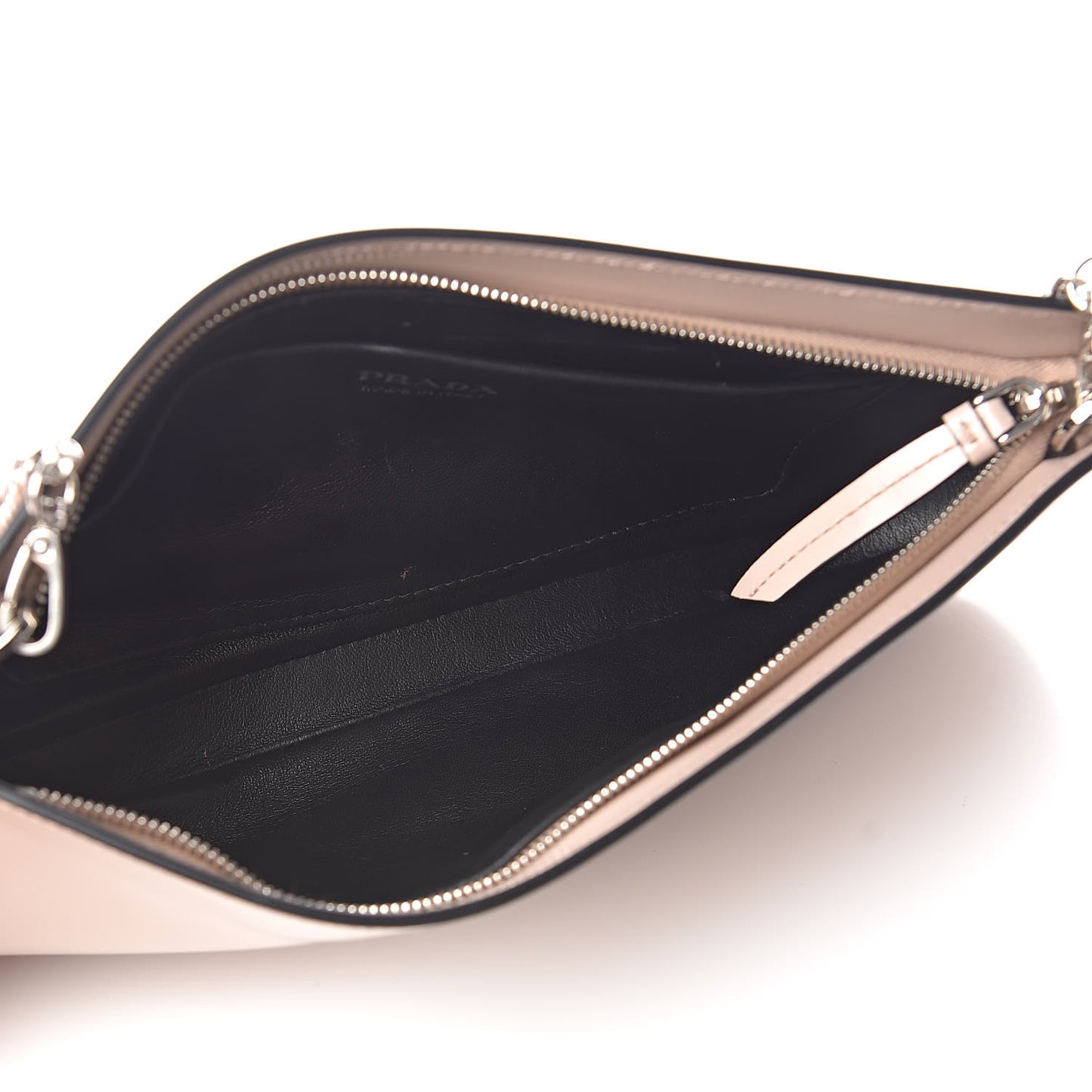 Soft Calf Chain Clutch Cammeo