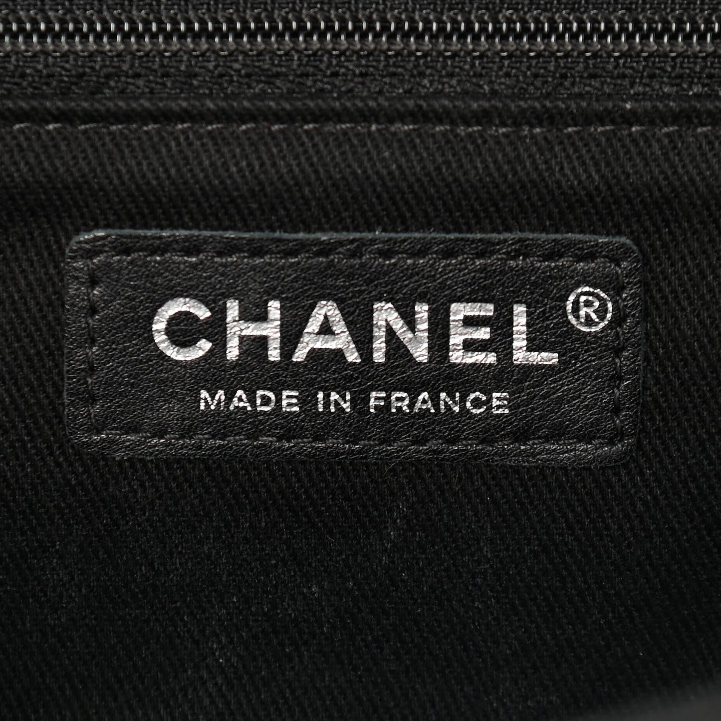 Calfskin Quilted Double Stitch Hamptons Clutch with Chain Black