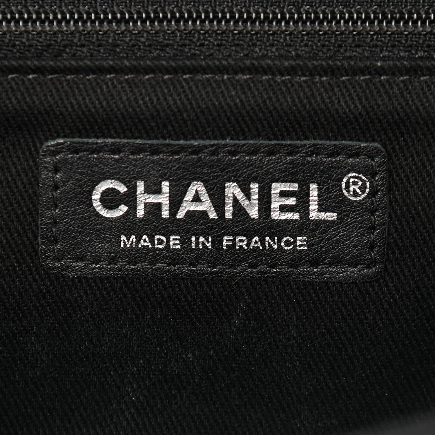 Chanel Calfskin Quilted Double Stitch Hamptons Clutch with Chain Black 5 of 8