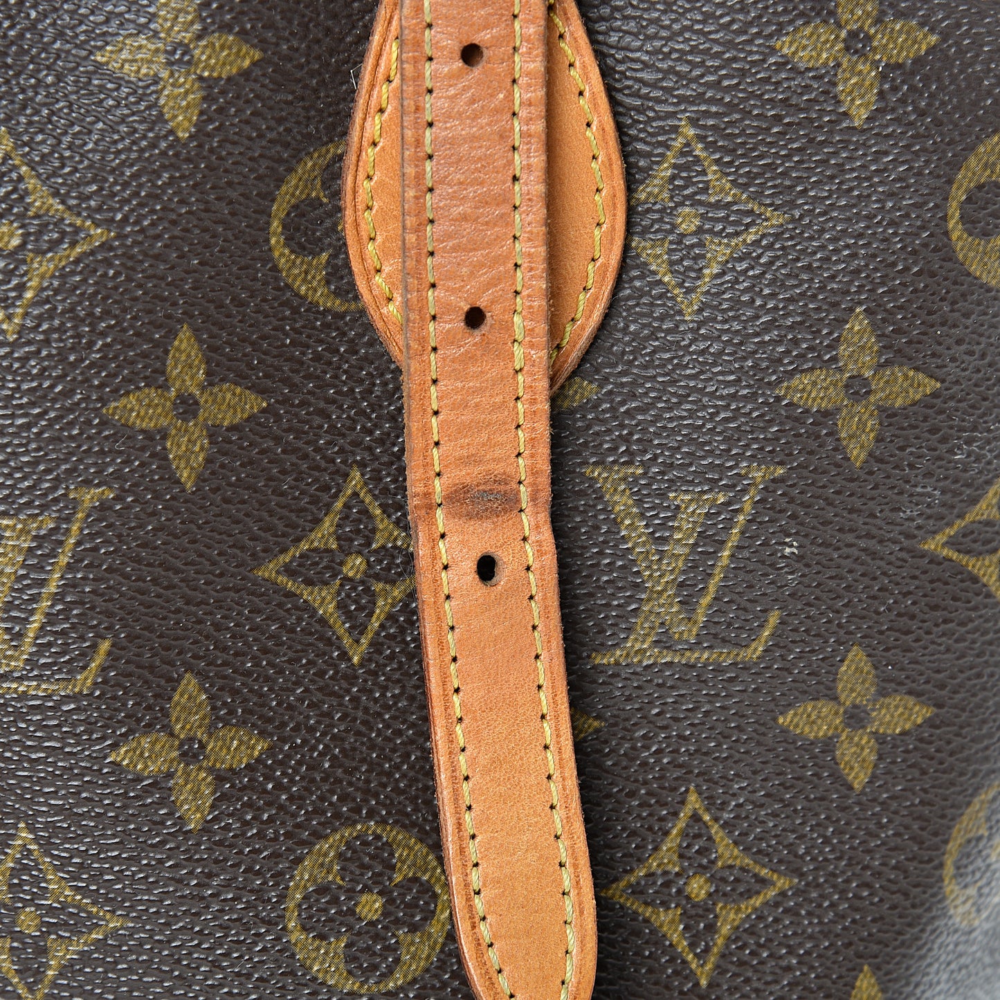 Monogram Petit Bucket 23
