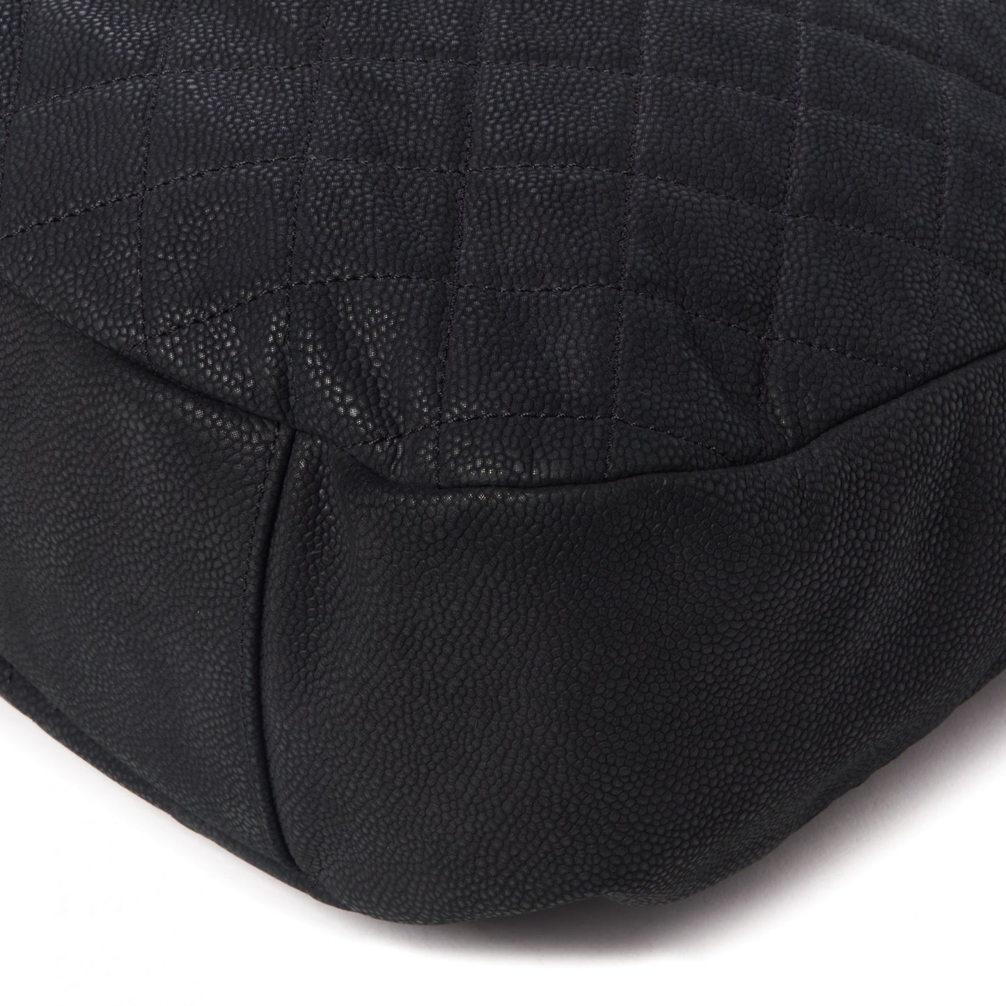 Iridescent Caviar Quilted Country Chic Hobo Black